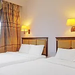 Super Oyo 90464 Borneo Suites Hotel