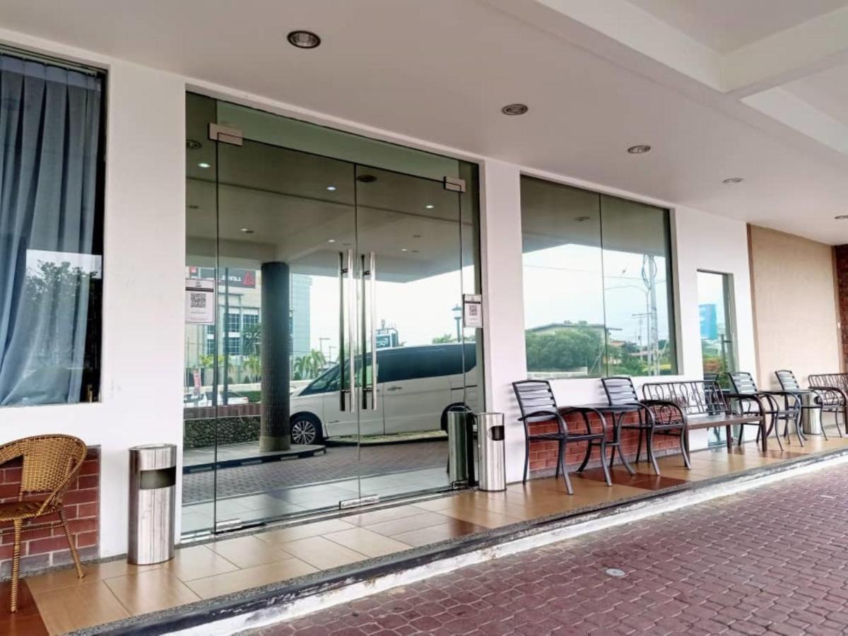 Super Oyo 90464 Borneo 2* Kota Kinabalu