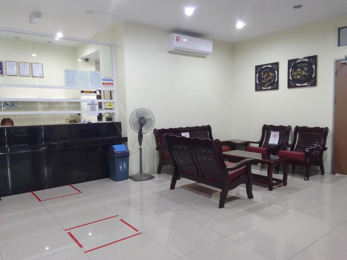 Hotel Borneo 2*